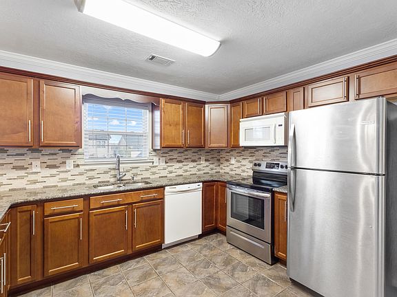 3rd image of 754 Keyes Drive