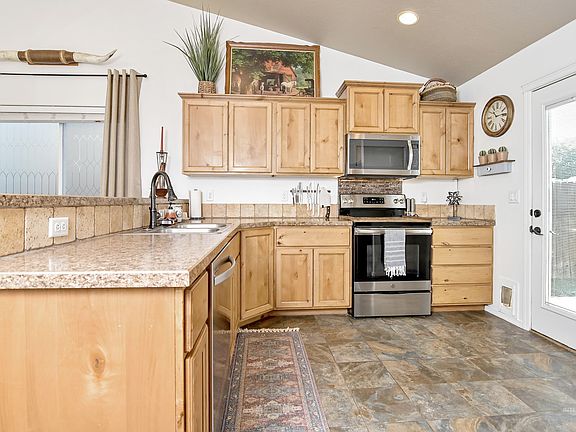 5th image of 795 W White Sands Dr