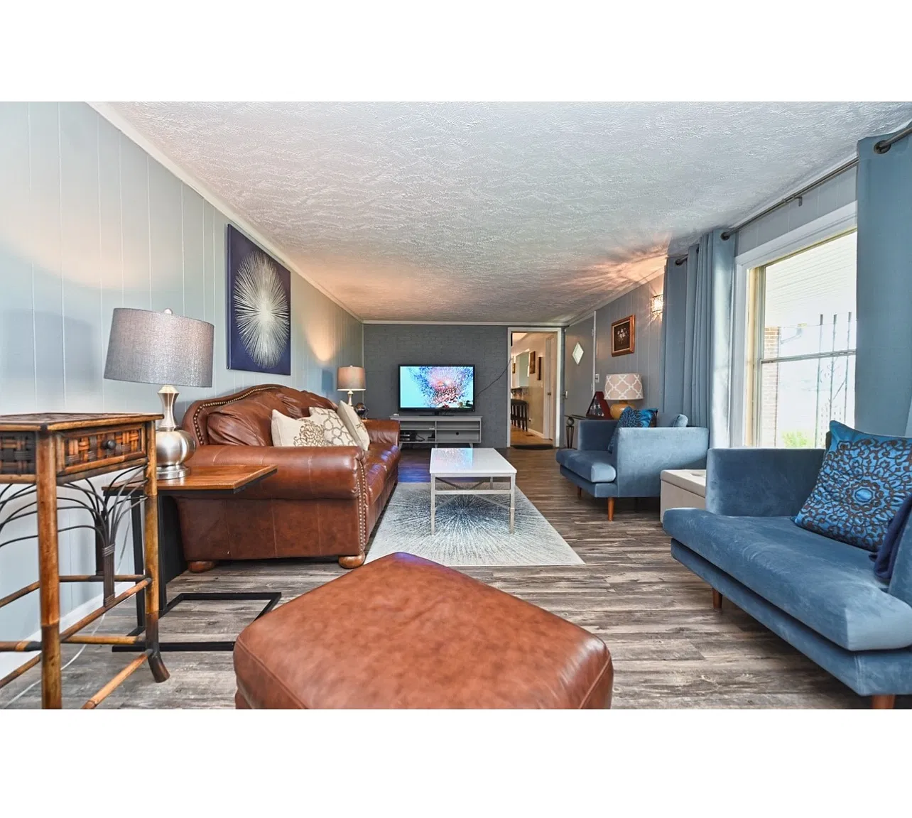 2 bed, 1382 sqft, $1,500 — Photo 2