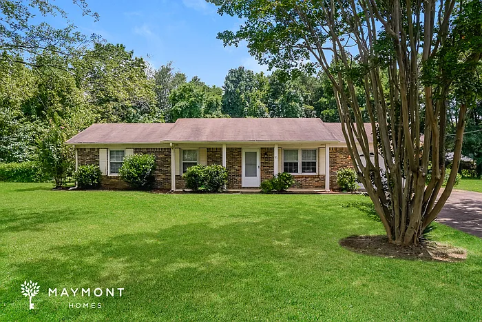 3 bed, 2.0 bath, 1457 sqft, $1,570 — Photo 1