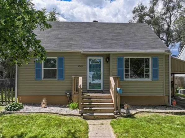 4520 Pengelly Rd, Flint, MI 48507