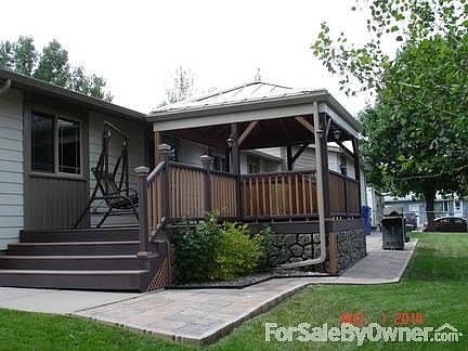 Back deck
						:
						Back deck