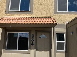 954 E Diamond Dr, Tempe, AZ 85283