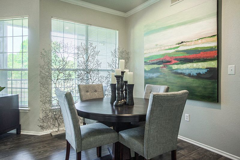 Open Floorplan with Designed Dining Area Space