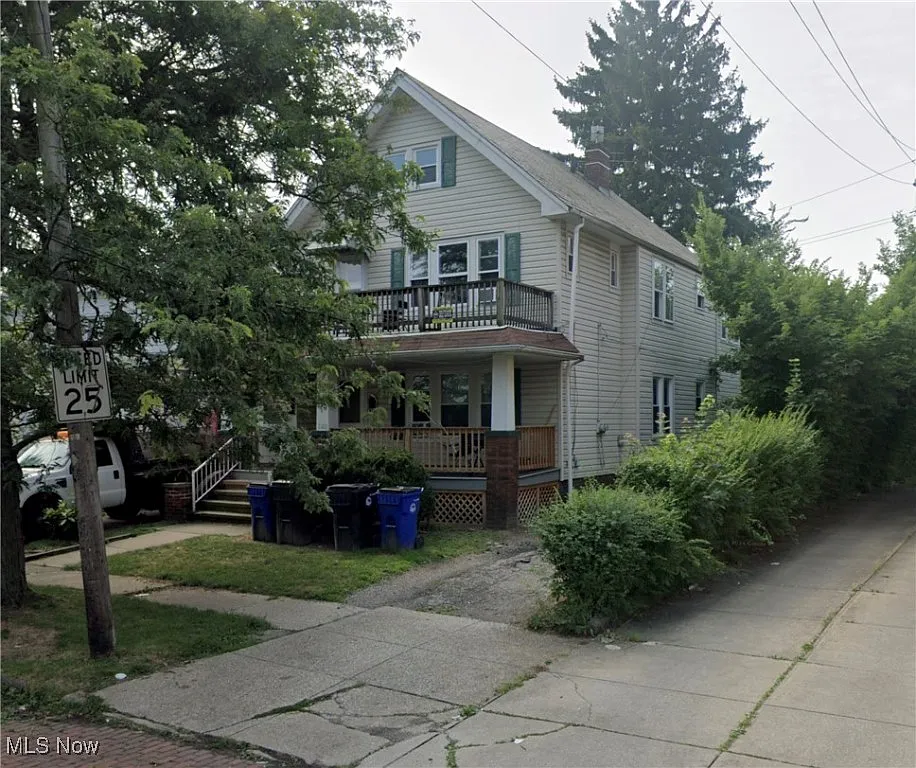 11101 Fortune Ave photo 1