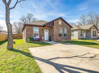 429 Sabine Ave, Cleburne, TX 76031