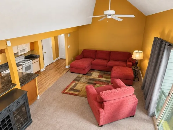 207 Lake St Unit 77, Weymouth, MA 02189