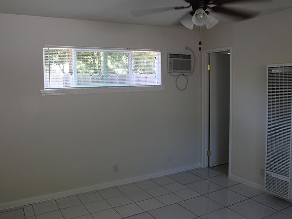 3rd image of 322 C St