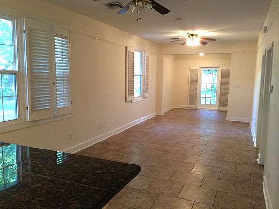 5th image of 2403 Palmer Ave