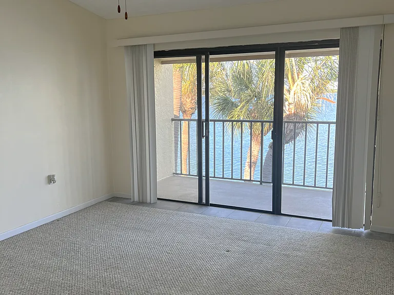 2nd bedroom facing Tampa Bay