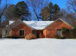 33864 Yorkridge St, Farmington Hills, MI 48331