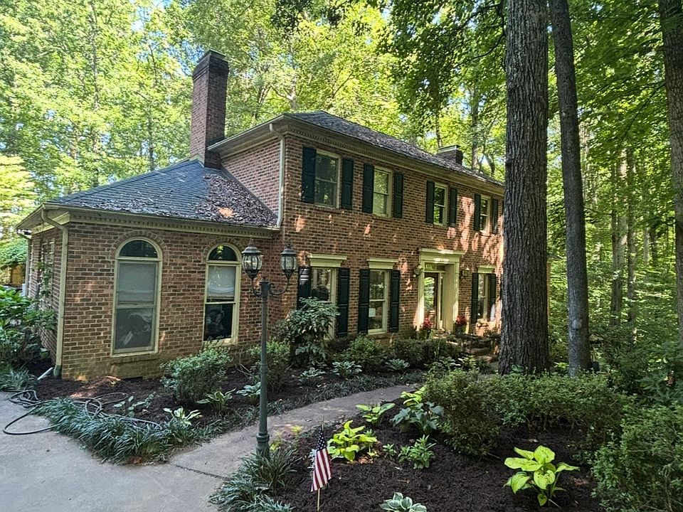 1st image of 2060 Huntington Woods Dr