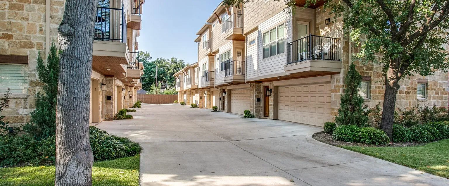 2 bed, 2.5 bath, 1579 sqft, $3,495 — Photo 4