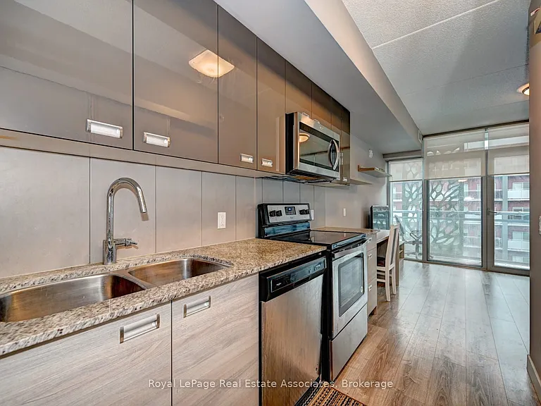 250 Albert St #319 — Photo 20