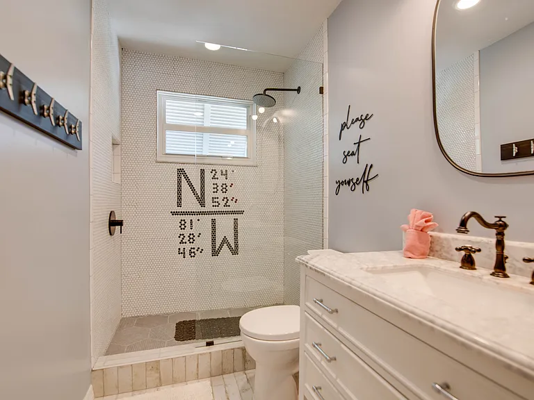 Guest Bathroom