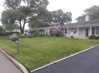 325 Lawrence Dr, Lanoka Harbor, NJ 08734