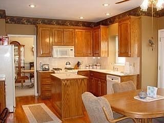 5th image of 1204 Telford Dr