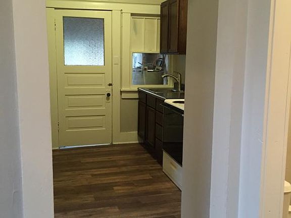 5th image of 421 N 5th St APT 3