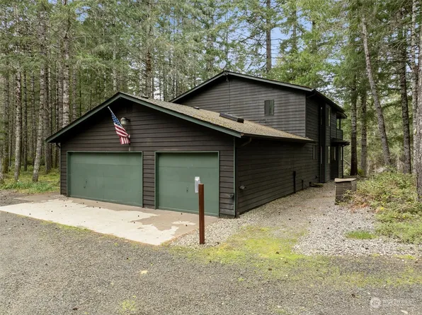 5231 NE Elfendahl Pass Road, Belfair, WA 98528