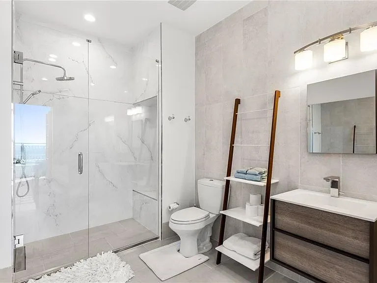 3338 Peachtree Rd NE #3501 — Photo 35