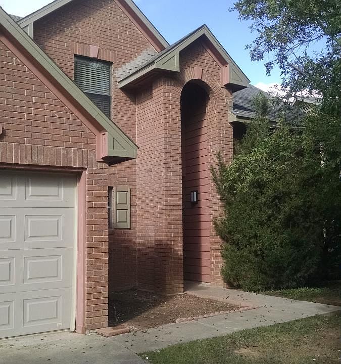 2nd image of 2122 Santa Clara Ct
