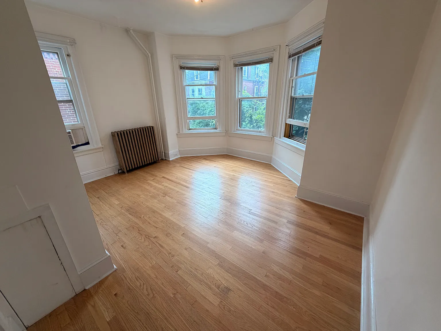 1 bed, 500 sqft, $1,200 — Photo 4