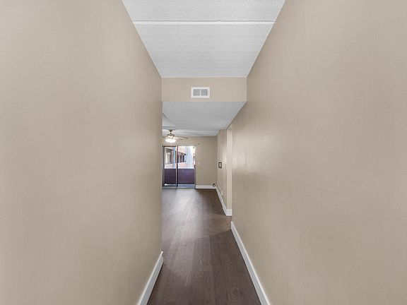 3rd image of 209 Miracle Strip Pkwy #E204