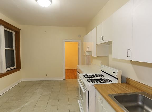 5th image of 953 N Hoyne Ave #2