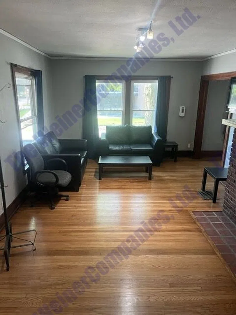 Now Leasing for Fall 2027! — Photo 4