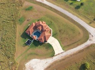 29 Post Oak Ave, Inez, TX 77968