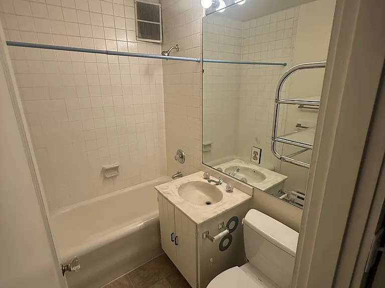 741 Federal Ave E — Photo 14