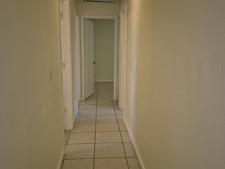 819 Cedar Dr — Photo 6