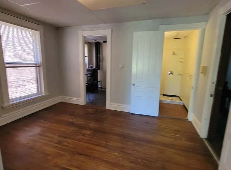 1014 N Superior St #2 — Photo 6