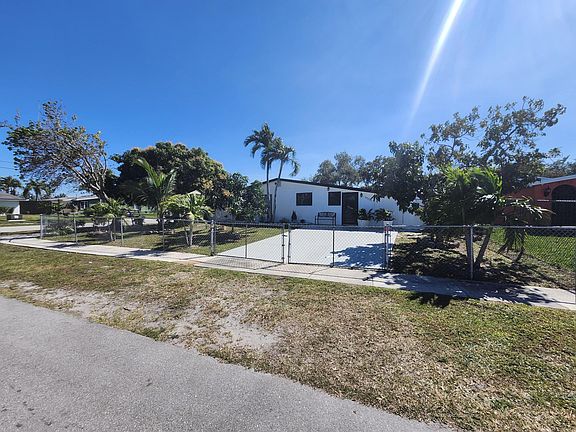 3rd image of 5500 SW Sw 37th Street Street