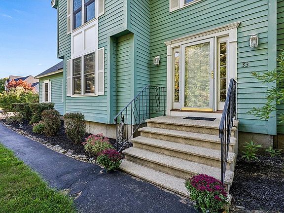 3rd image of 33 Londonderry Road