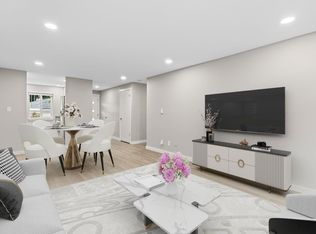 1055 Puget Dr, Edmonds, WA 98020