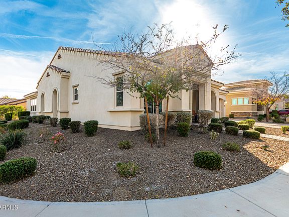 4th image of 20945 W COLLEGE Drive