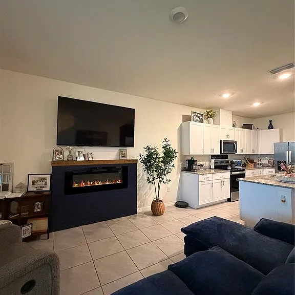 1486 Isleta Loop — Photo 16