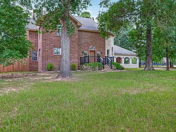 3rd image of 11232 Kentucky Oaks Dr