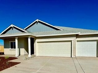 2702 Lawn Ln, Redding, CA 96002