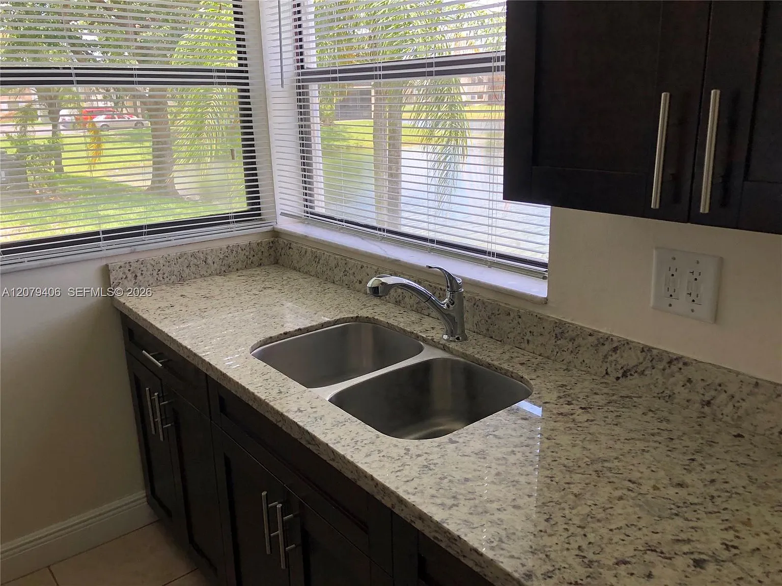 Lakeshore Condo #2 — Photo 2