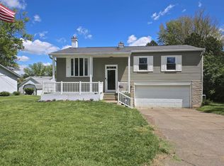 3212 N Stoneycrest Rd, Bloomington, IN 47404