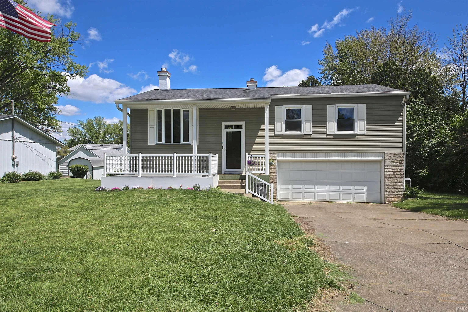 3212 N Stoneycrest Rd photo 1