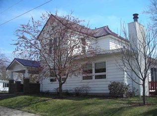 219 E Madison St, Washington, IA 52353