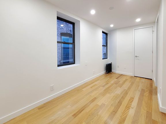 4th image of 171 Mulberry St #2D