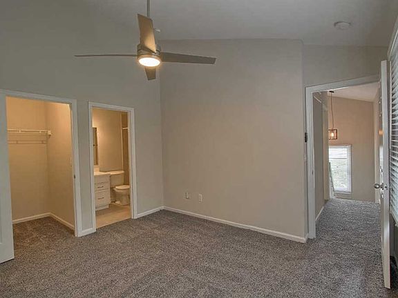5th image of 2118 Gilbert Ave #A