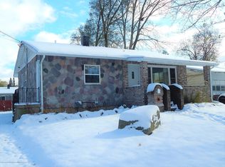 4631 Laurie Ln, Lansing, MI 48910