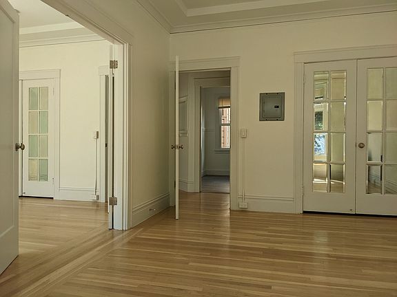 4th image of 140 Julian Ave #201