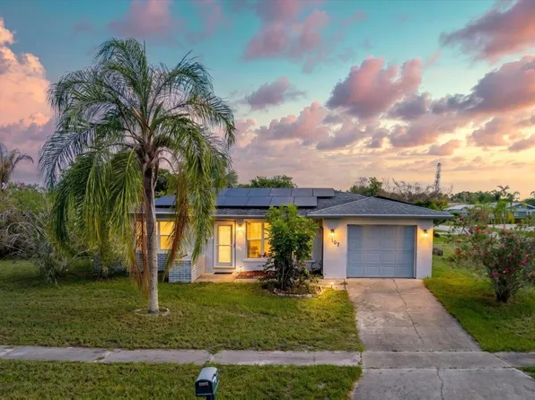 107 SE Selva Court, Port St Lucie, FL 34983