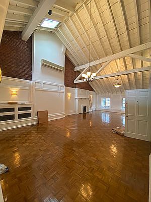 2nd image of 23 Washington Sq N #Top